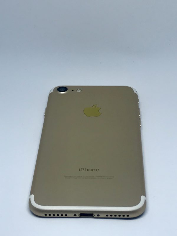 IMG 4792 scaled - iPhone 7 Komplet Bagcover Guld