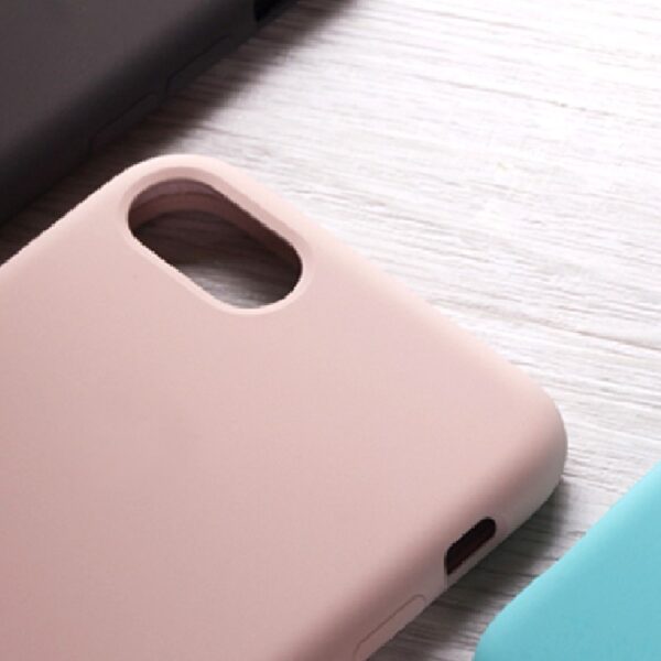 18 - iPhone XR Tpu Cover